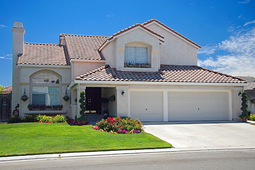 Exterior of a Newly Painted House in Arbor Greene FL